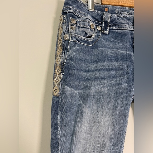 Miss Me Jeans Size 27 Blue Signature Skinny Leg Low Rise Denim Bottoms - Picture 4 of 13